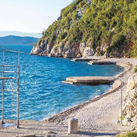 In Croatia Near Sea & Pool Apartment