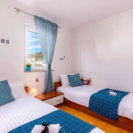 Adorable With Sea View Apartment Crikvenica